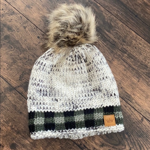 Green Buffalo Trim Fleece Lined Faux Fur Beanie - Picture 3 of 4